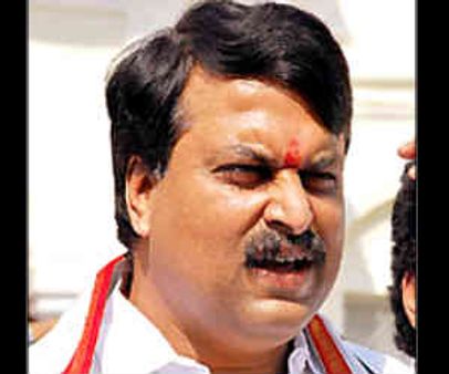 తెలంగాణకు 4కళ్ల చంద్రబాబే విలన్: పొంగులేటి