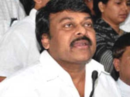 మంచిది కాదు: దూకుడు షూటింగ్‌కు అడ్డంకిపై చిరు