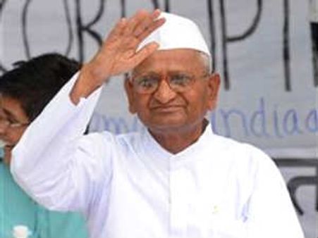 రెండో స్వాతంత్ర్యోద్యమానికి అరెస్టు ప్రారంభం: అన్నా