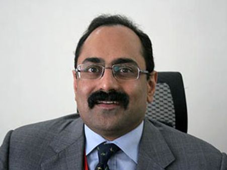 మన ప్రజాస్వామ్యం ప్రజలకు చెందినది - పార్లమెంటుది కాదు!