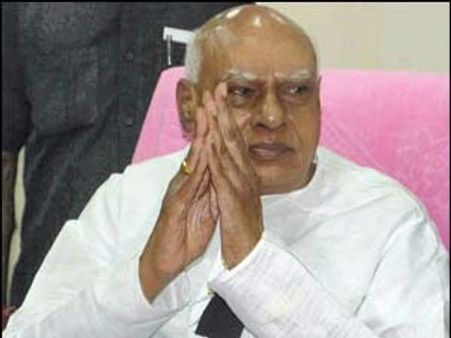 తమిళం నేర్చుకుంటానన్న రోశయ్య : గవర్నర్‌గా ప్రమాణం