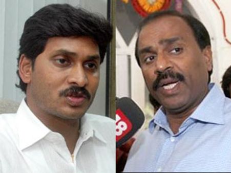 గాలి జనార్దన్ రెడ్డి అరెస్టు: వైయస్ జగన్‌కు దెబ్బ