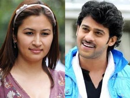 'రెబెల్' నుంచి జ్వాలాను ఆజర్ లాగాడా?