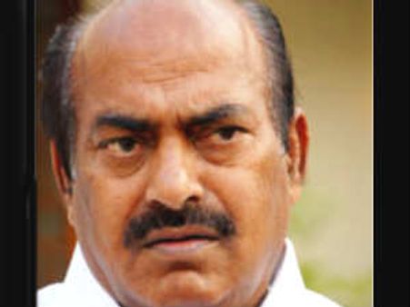 జగన్ పాపం పండింది కాబట్టే..: జెసి దివాకర్ రెడ్డి