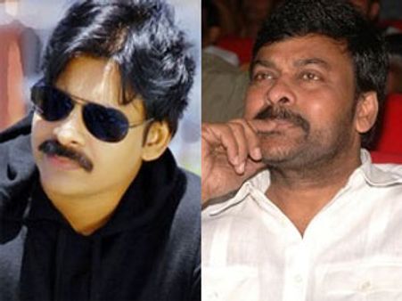 తమ్ముడిని దువ్వుతున్న చిరంజీవి