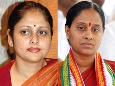 కొండా సురేఖ, సత్యవతి రాజీనామా, జయసుధ టోకరా