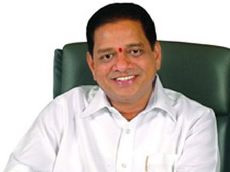 సూర్య దిన పత్రిక అధినేత నూకారపు అరెస్టు