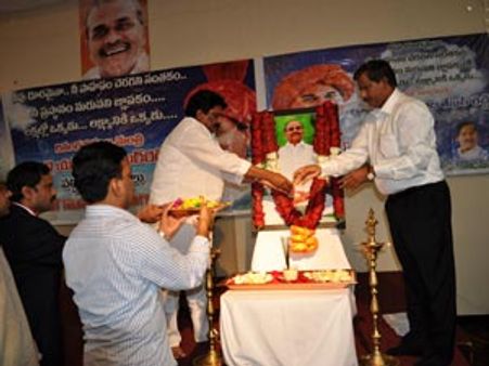 డెట్రాయిట్‌లో వైయస్సార్ రెండో వర్ధంతి