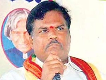 జెఎసి నేతల చేతికి జైపాల్ యాదవ్ రాజీనామా లేఖ