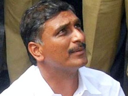 తెలంగాణ రైతులపై ముఖ్యమంత్రి కుట్ర: హరీష్ రావు