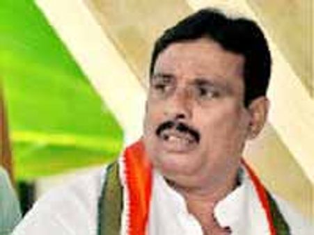 కిషన్ రెడ్డి రాజీనామా ఎందుకు అడగరు?: దానం