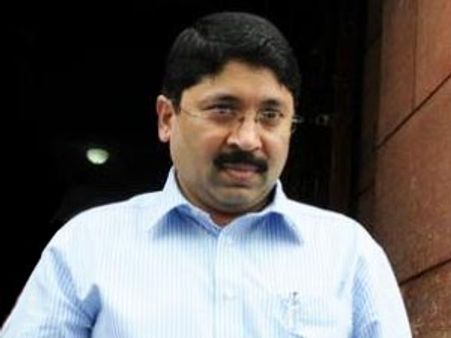 దయానిధి మారన్ ఆస్తుల పై సీబీఐ సోదాలు..!!