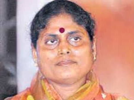 విజయమ్మ పిల్: బాబుకు వరమా, శాపమా?