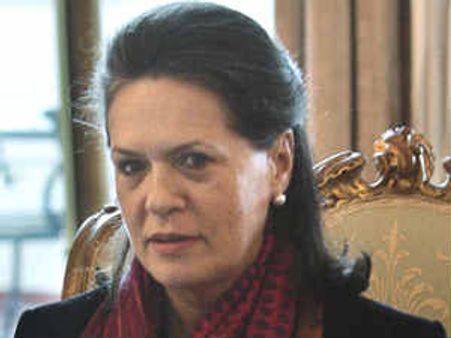 తెలంగాణలో ఆత్మహత్యలు - సోనియా కేసు వాయిదా