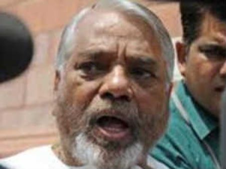కెకెకు తెలంగాణ ఉద్యోగుల నుంచి చేదు అనుభవం