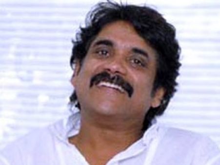 అఖిల్ ఇష్టపడితే సినిమాల్లోకి వస్తాడు: నాగార్జున