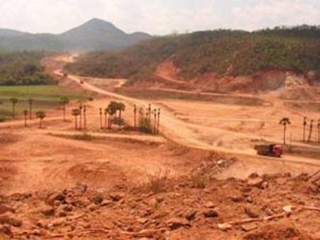 రణరంగం పోలవరం బస్సుయాత్ర, విద్యార్థుల అరెస్టు