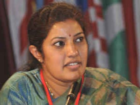 పురంధేశ్వరికి విశాఖపట్నంలో సమైక్యాంధ్ర సెగ