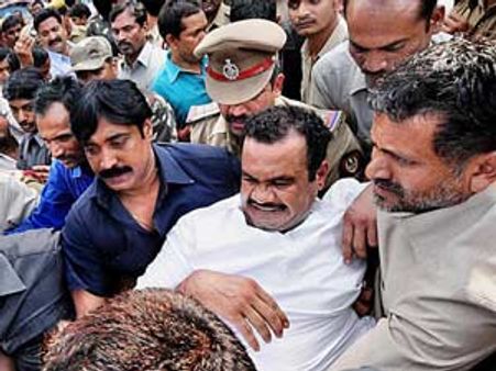 తెలంగాణ: పార్టీల ఎత్తులు జిత్తులు