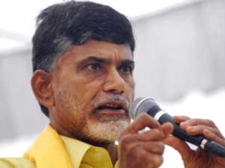 తెలంగాణపై బాబు నో కామెంట్, ఖమ్మం జిల్లాలో యాత్ర