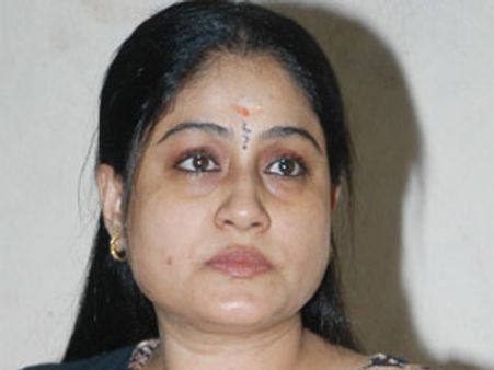 కాంగ్రెసు నేతలకు సిగ్గులేదు: రాములమ్మ మండిపాటు