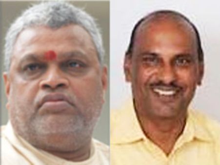 సిఎంతో టిడిపి నేతలు భేటీ, చర్చల అంశం సస్పెన్స్