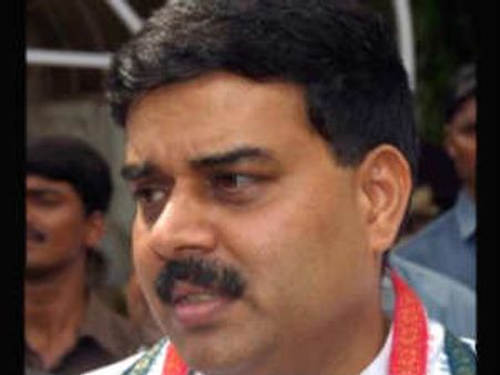 స్పీకర్‌ను కలిసిన మరో ఇద్దరు జగన్ ఎమ్మెల్యేలు