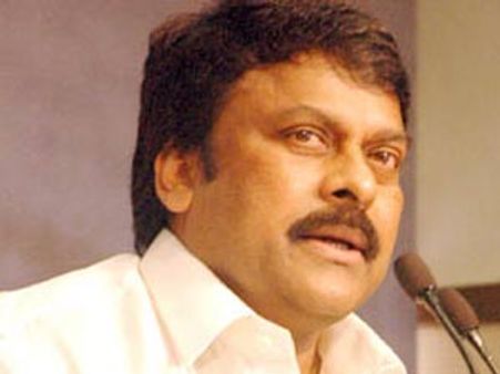 నేను రక్తం అమ్ముకునే రకం కాదు: చిరంజీవి