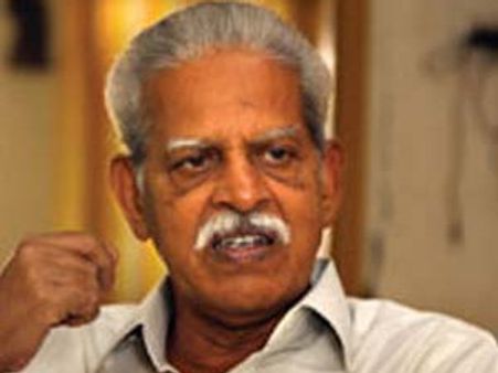 కోల్‌కతాలో విప్లవ రచయిత వరవరరావు అరెస్టు