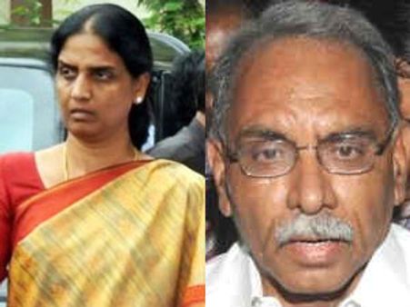 వైయస్ చేవెళ్ల చెల్లెమ్మ, ప్రియమిత్రుడు టార్గెట్