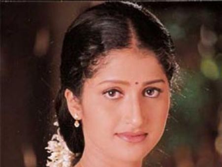 నటి ప్రత్యూష కేసులో తీర్పు వాయిదా, వాదనలు పూర్తి