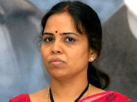 వైయస్ జగన్ ఆదేశాలతోనే ఓటు వేశాం: శోభా నాగి రెడ్డి