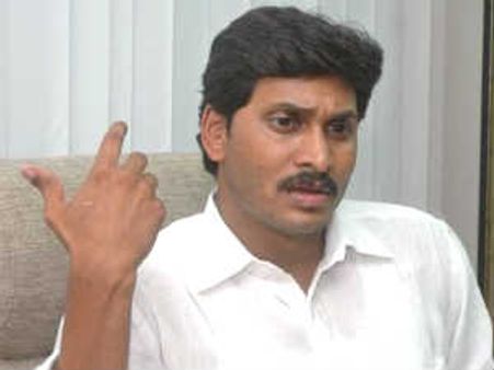 బాబు ఇంటింటి పెగ్గు ఆలోచన తప్పు: వైయస్ జగన్