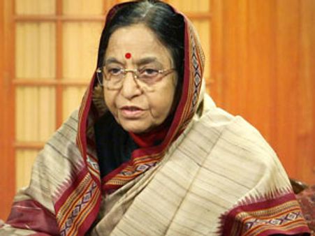 రాష్టపతి ప్రతిభా పాటిల్ బాత్రూంలో పాము