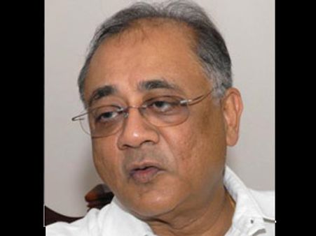 అండమాన్ అర్ధనగ్న ప్రదర్శనపై చర్యలు: కిషోర్ చంద్రదేవ్