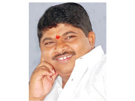 ఫాక్షన్ మైండ్‌తో డిజిపి బాధ్యతలు: పొన్నం ప్రభాకర్