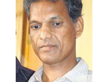 పటోళ్ల హత్య సూత్రధారులకు సబిత సహకారం: వింధ్యా