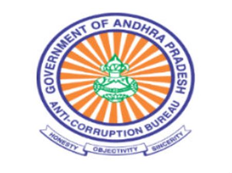 ఎసిబి అదుపులో జగన్ వర్గం నేత ప్రసన్న అనుచరుడు