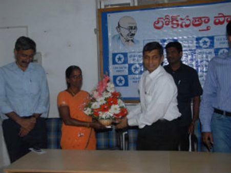 ఎన్నారై లోకసత్తా వెబ్‌సైట్
