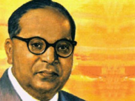 అంబేడ్కర్ విగ్రహానికి చెప్పుల దండ, మరోచోట ధ్వంసం