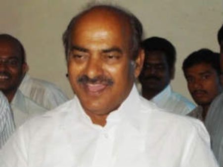 జగన్ పార్టీతో కాంగ్రెసుకు ముప్పే: జెసి దివాకర్ రెడ్డి