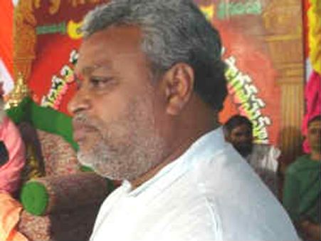 వైయస్ విజయమ్మను తప్పు పట్టిన ఎర్రన్నాయుడు