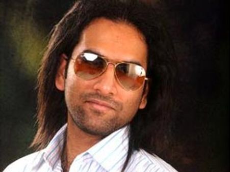 సినిమాల్లోకి కేంద్ర మంత్రి ఎకె ఆంటోనీ తనయుడు