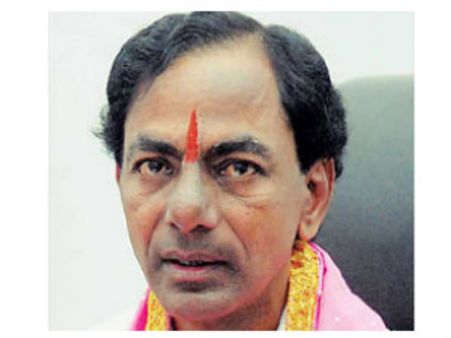 కొవ్వూరుపై వెనక్కి తగ్గిన కెసిఆర్, ఎపిఎస్‌కు మద్దతు