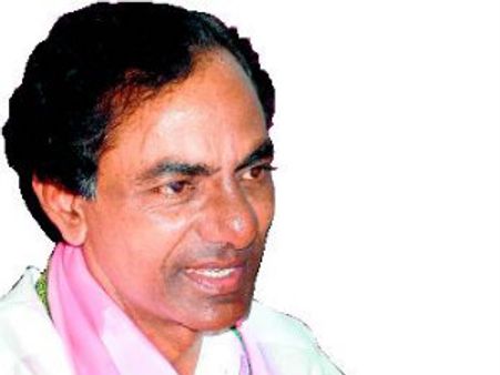 బాబుకు చలి జ్వరం, సోనియా దిమ్మ తిరగాలి: కెసిఆర్
