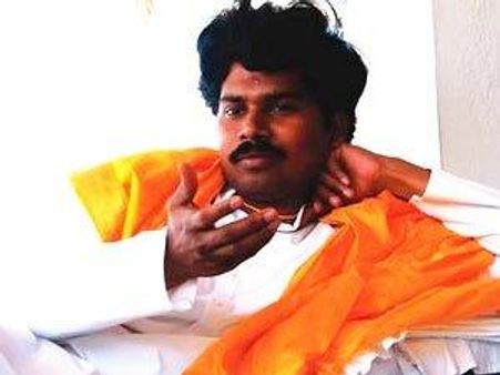 బెంగళూరులో పెనుగొండ కాళేశ్వర్ బాబా మృతి