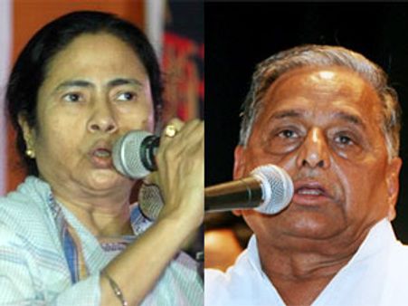 ములాయంకు కాంగ్రెస్ ఆహ్వానం, ఇక మమతకు చెక్?