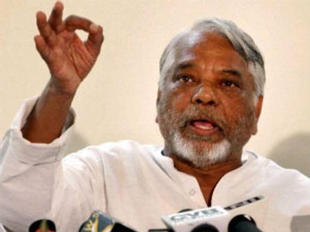 రాపోలు ఆనంద భాస్కర్ ఎంపిక: కేశవరావుకు చెక్