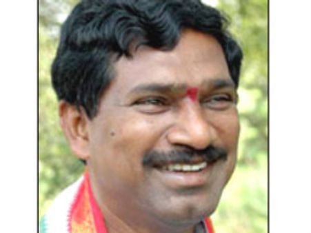 స్టేషన్ ఘనపూర్‌లో తెరాస అభ్యర్థి రాజయ్య గెలుపు