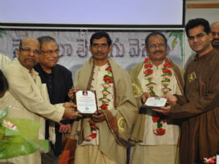అమెరికాలో జంటకవుల అవధానం!